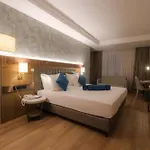 Hotel Ramada Encore By Wyndham Karatay