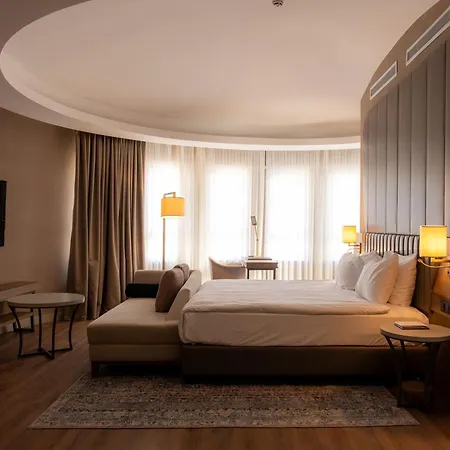 Hotel Ramada Encore By Wyndham Karatay 3*
