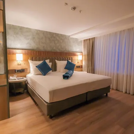 Ramada Encore By Wyndham Karatay Hotel 3*