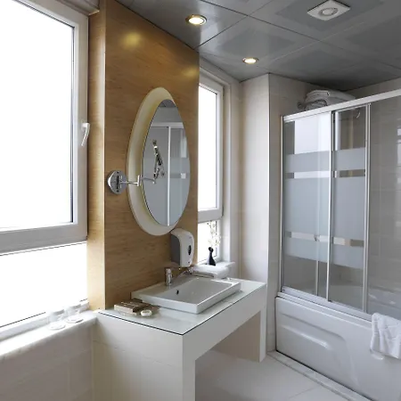 Hotel Ramada Encore By Wyndham Karatay 3*