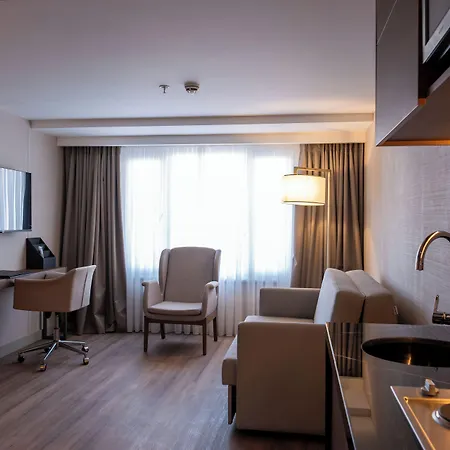 Ramada Encore By Wyndham Karatay