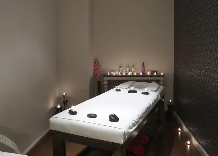 Ramada Encore By Wyndham Karatay 콘야