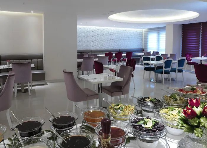 Ramada Encore By Wyndham Karatay 콘야