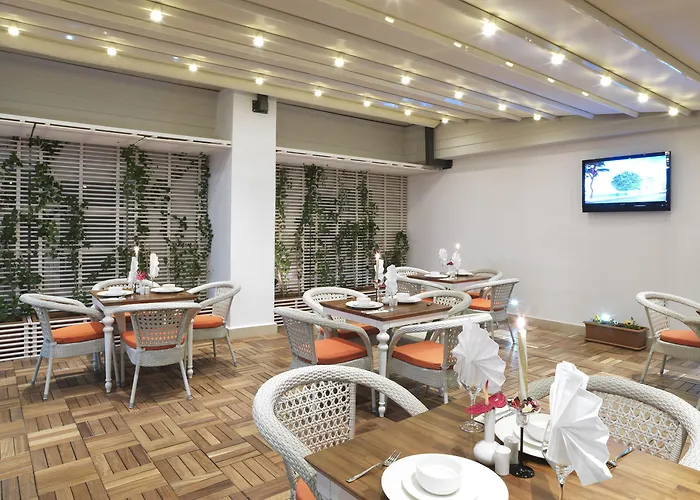 Ramada Encore By Wyndham Karatay 호텔 3*