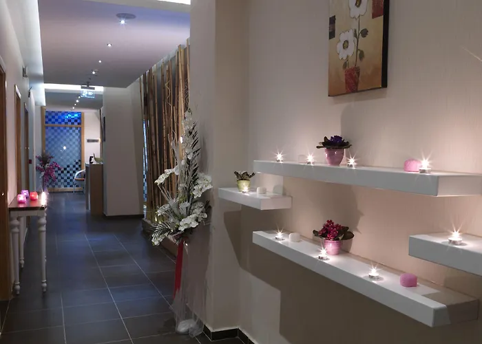 酒店 Ramada Encore By Wyndham Karatay 3*