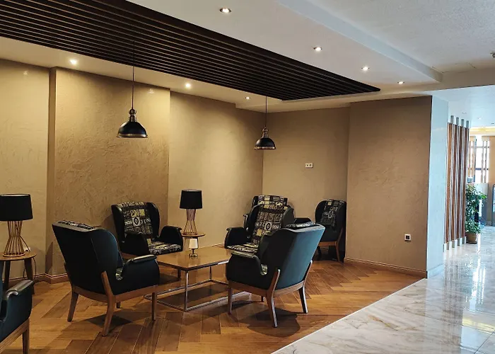 Ramada Encore By Wyndham Karatay 호텔