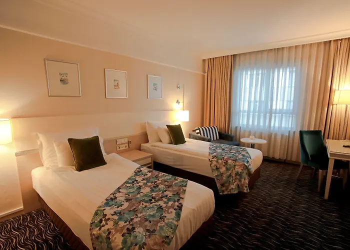 호텔 Ramada Encore By Wyndham Karatay