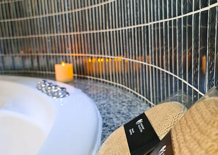 酒店 Ramada Encore By Wyndham Karatay 3*