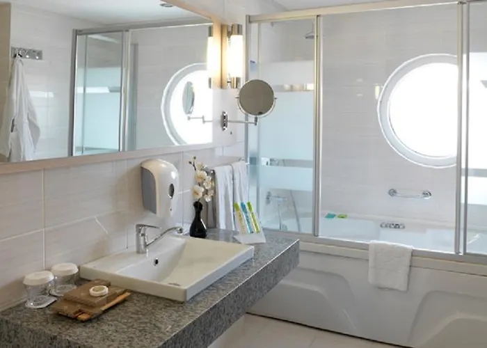 Ramada Encore By Wyndham Karatay 3* 科尼亚